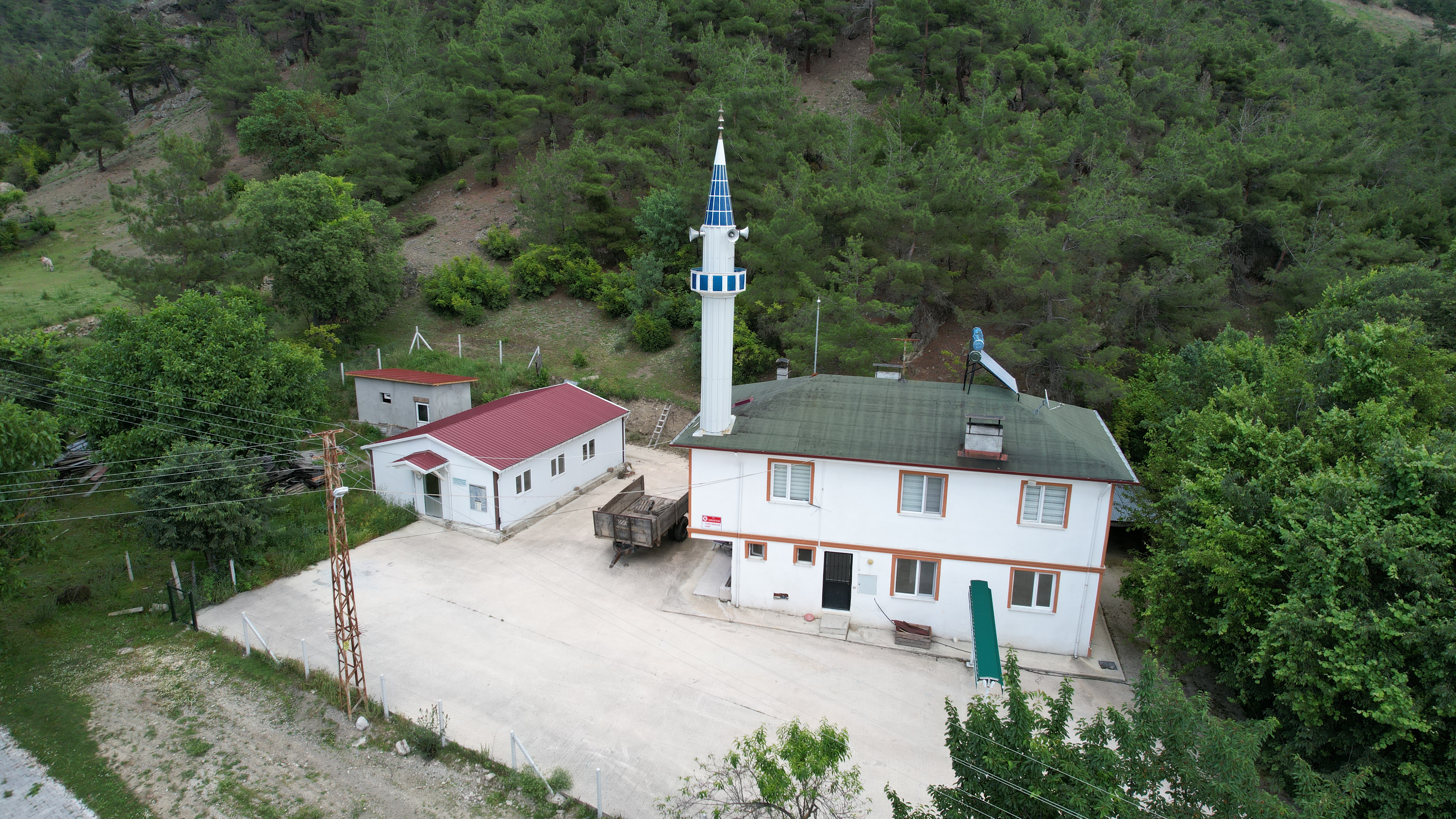 YILANLI CAMİİ VE İMAM EVİ