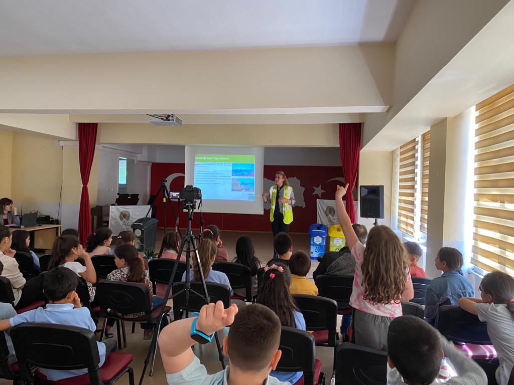 57fe7471-d979-46a3-945e-a2509d13e8a2